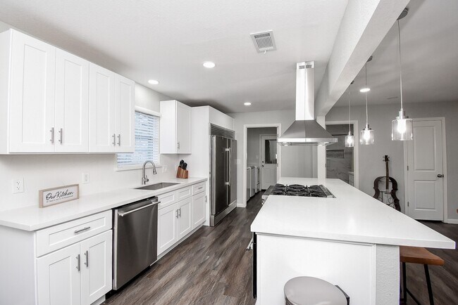 Building Photo - 12435 Shepherds Ridge Dr
