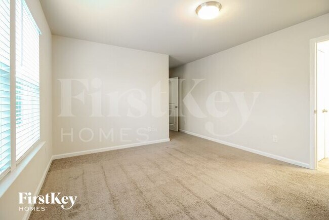 Building Photo - 718 Ridgemoor Trl