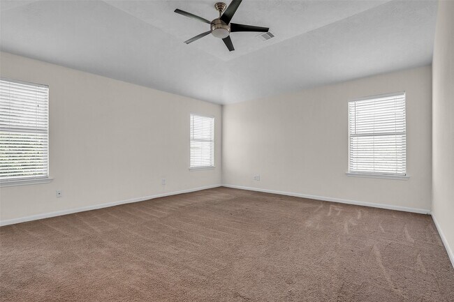 Building Photo - 6719 Path Way Ct