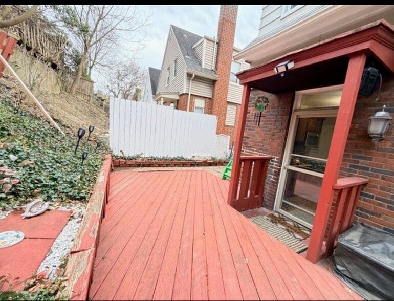 Building Photo - 1662 McFarland Rd