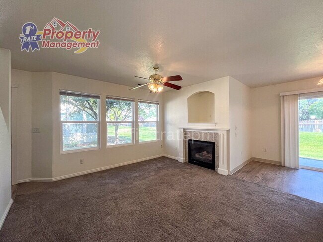 Building Photo - 5940 W Port Pl