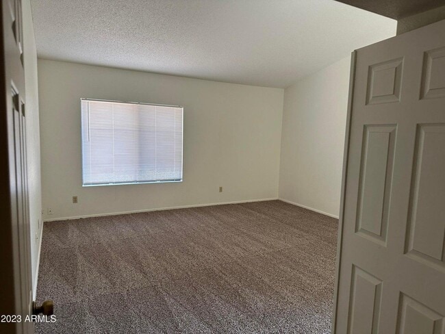 Building Photo - 3712 E Lavender Ln