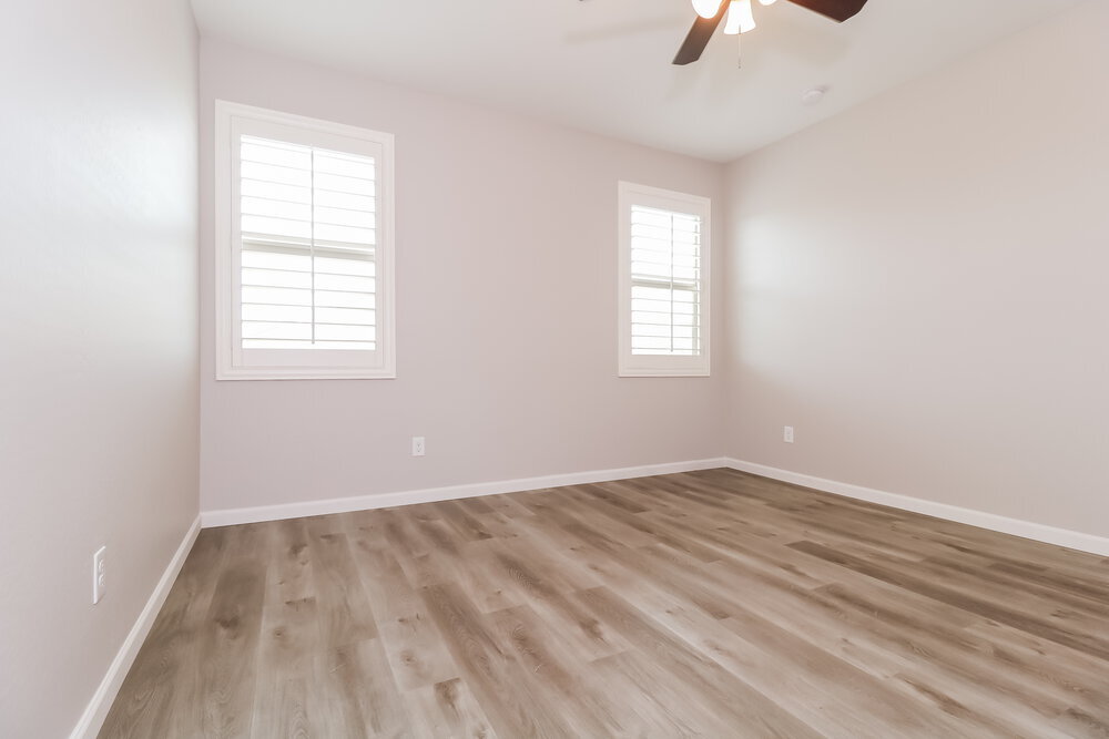 Building Photo - 25569 W Desert Dr