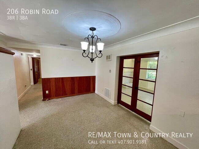 Building Photo - 206 Robin Rd