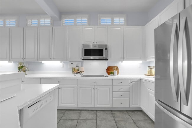 Building Photo - 5098 Singing Hills Dr