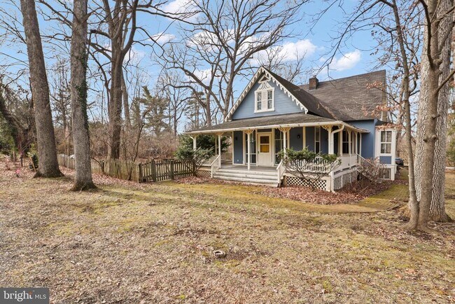 Building Photo - 206 Grove Ave