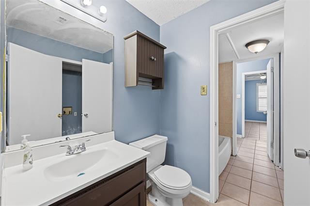 Building Photo - 5809 Mansfield Rd