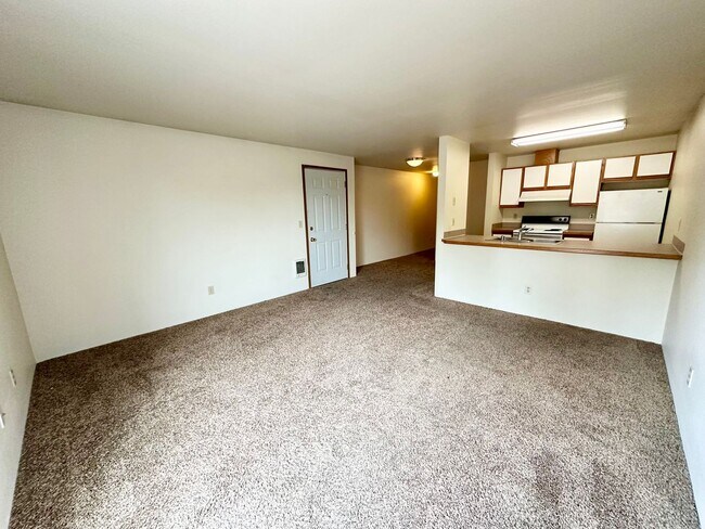 Building Photo - 808 Juniper Ave