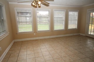 Building Photo - 13215 Lake Breeze Ln