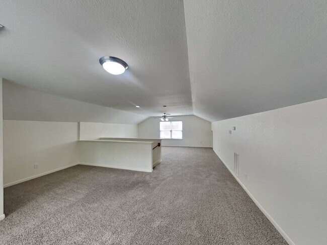 Building Photo - 17247 Marquette Point Ln