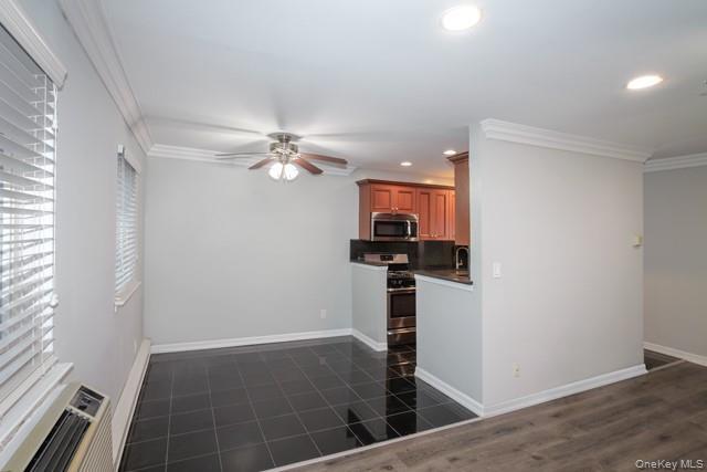 Building Photo - 652 Veterans Memorial Hwy