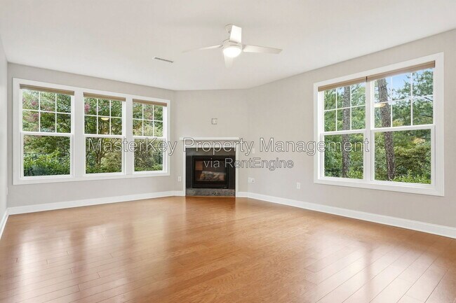 Building Photo - 583 Rowanwood Wy