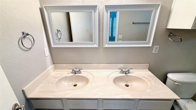 Building Photo - 12333 Paloma Blanca Way