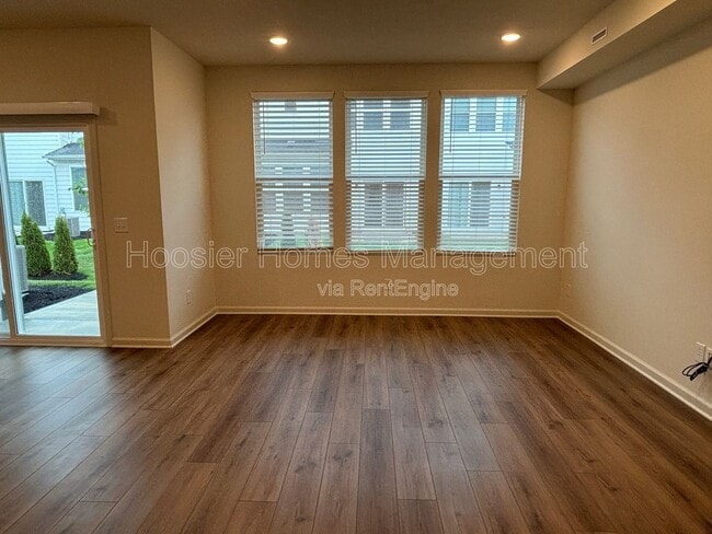 Building Photo - 7255 Shroyer Wy
