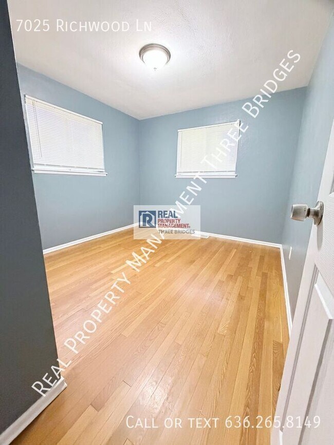 Building Photo - 7025 Richwood Ln