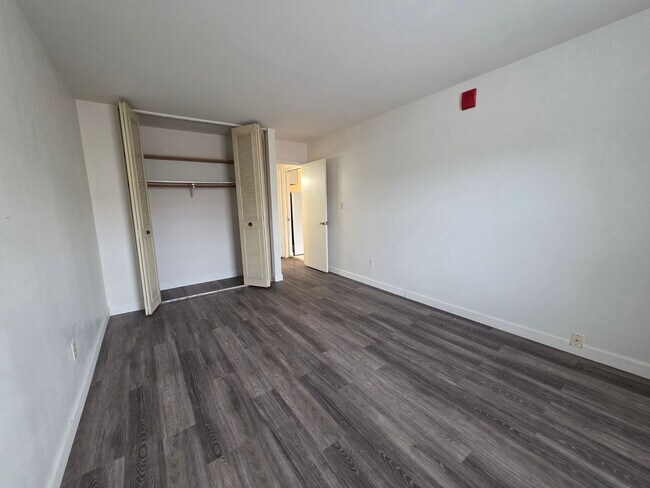 Interior Photo - 3069 Oakland