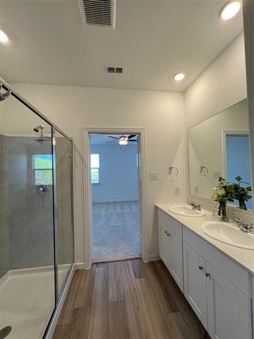 Building Photo - 1105 Misty Brk Dr