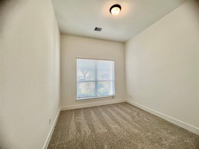 Building Photo - 10642 Blossom Bend Ln