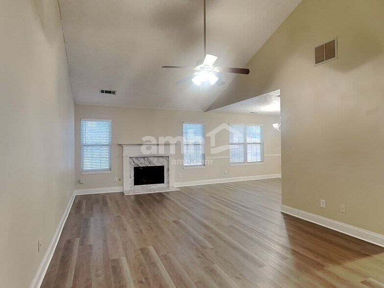 Building Photo - 785 Mount Royal Cv