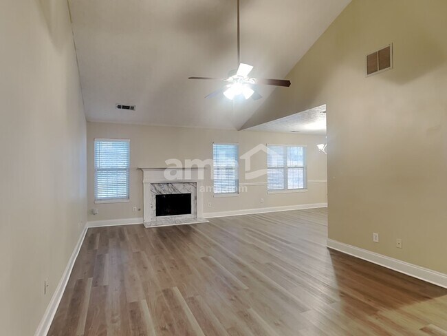 Building Photo - 785 Mount Royal Cv