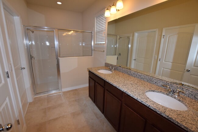 Building Photo - 16073 Pebble Blf Lp