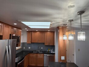 Building Photo - 10341