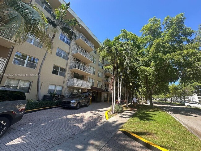 Primary Photo - 1805 Sans Souci Blvd