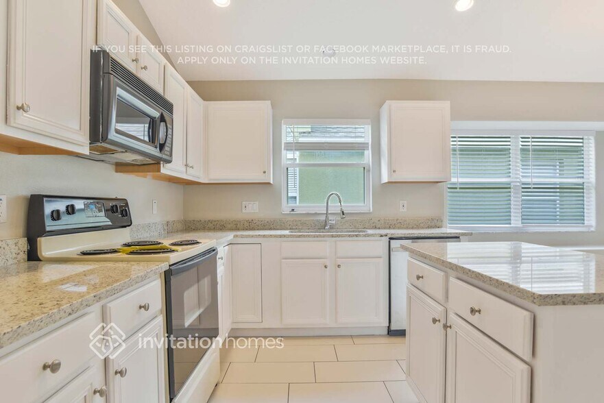 Building Photo - 3850 Aiden Pl