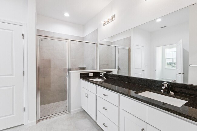 Building Photo - 3712 Watercliff Cir