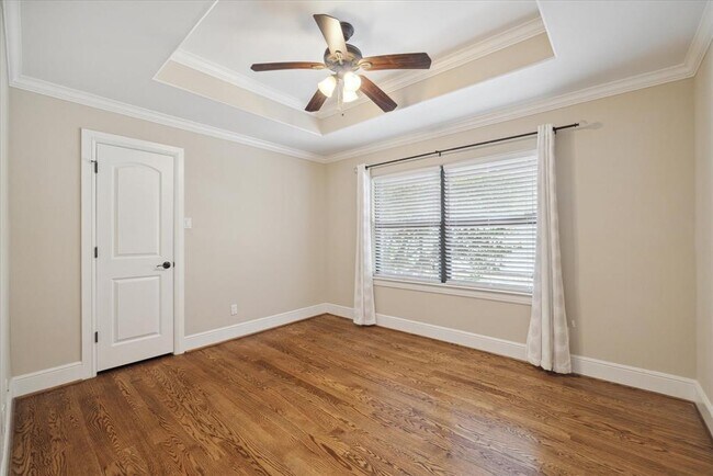 Building Photo - 3207 Aberdeen Way
