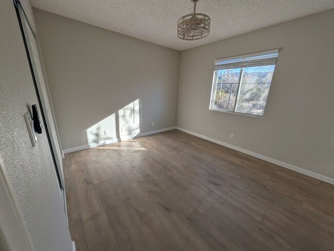 Building Photo - Perfect Family Home: 3-Bedroom, 2-Bath Gem