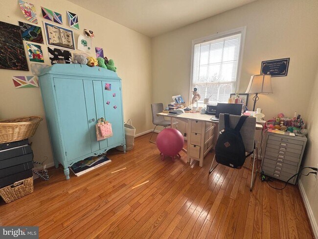 Building Photo - 8732 Stone Hill Pl