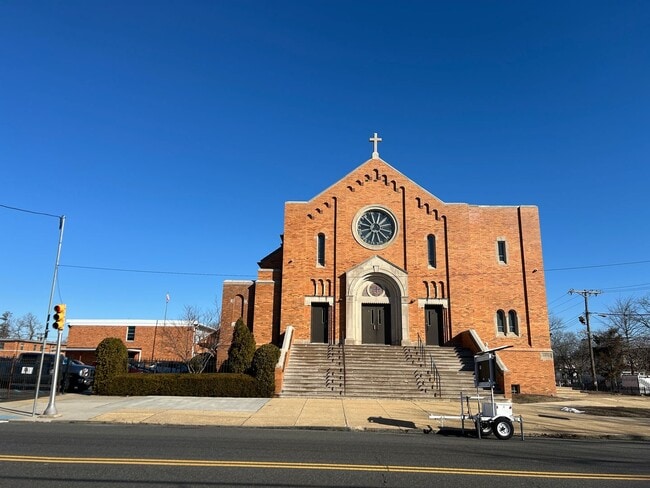 Building Photo - Amazing 2 bedroom with large bonus room for rent in Asbury Park!