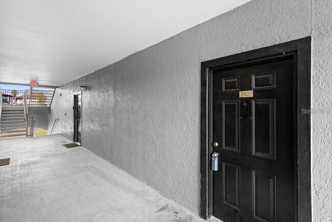 Building Photo - 3701 Castle Pines Ln
