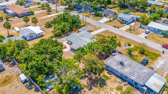 Building Photo - 208 Palmetto Rd W