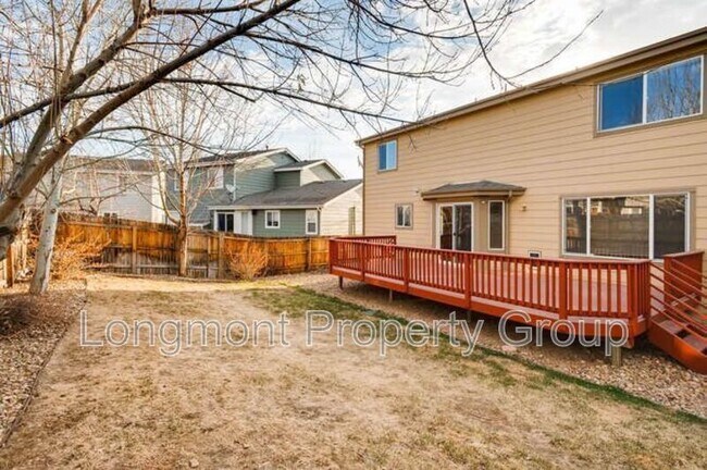 Building Photo - 709 Clarendon Dr