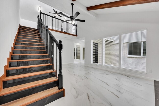 Building Photo - 14223 Stokesmount Dr