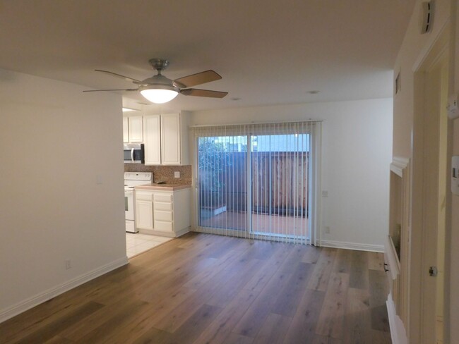 Building Photo - Spacious One Story 3-bedroom, 2-bathroom H...