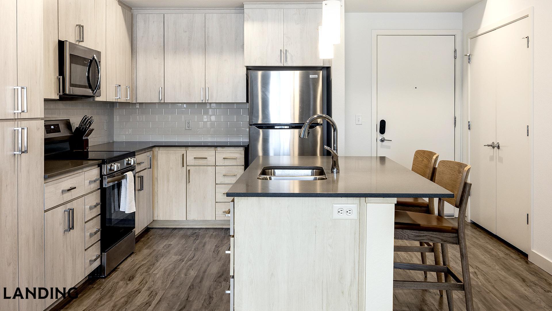 Building Photo - 1760 S Crismon Rd