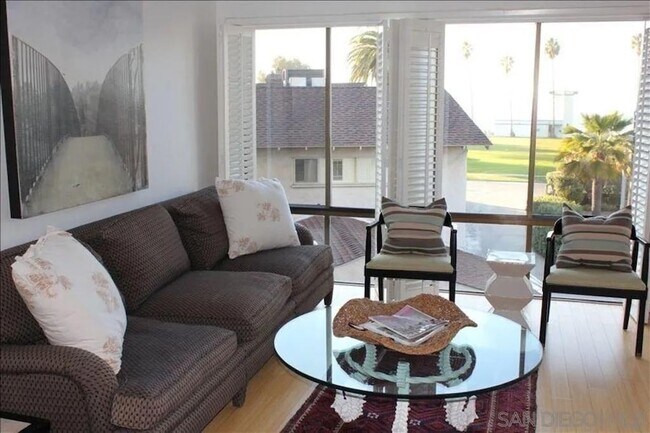 Building Photo - 8263 Camino Del Oro