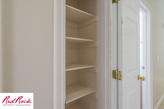 Building Photo - Charming 3 Bed, 2 Bath Home in the Heart of St. George!