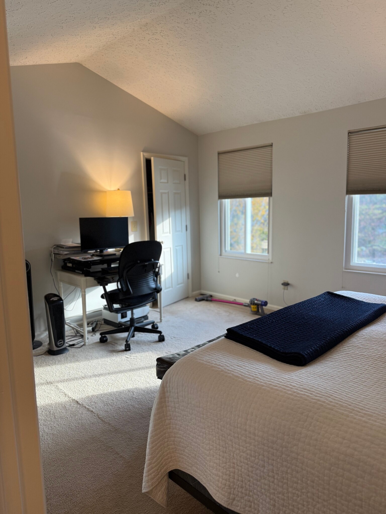 Building Photo - 6941 Dublin Village Dr