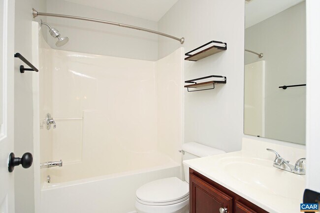 Building Photo - 4740 Bluejay Way