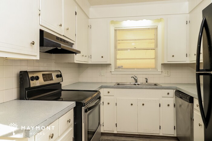 Building Photo - 4806 Faulkland Rd
