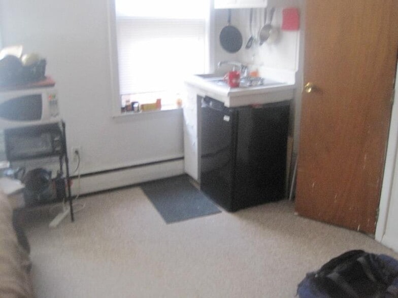 Building Photo - 28 S Huntington Ave