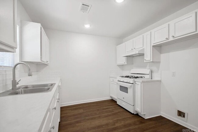 Building Photo - 3BR/1BA House for Rent in Jacksonville, AR!