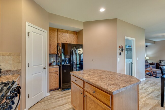 Building Photo - 309 Parmley Ln