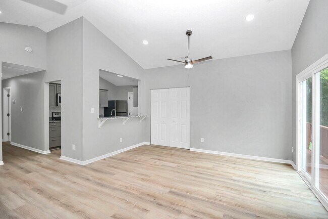 Building Photo - 5801 Woodrock Ct
