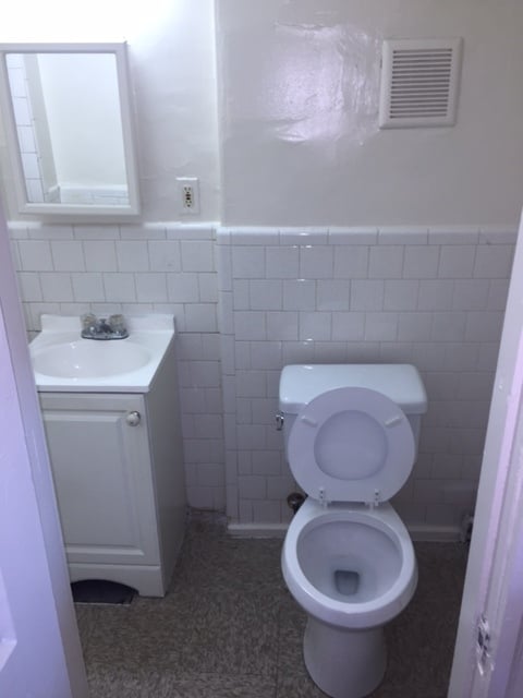 Bathroom - 38 Salem St