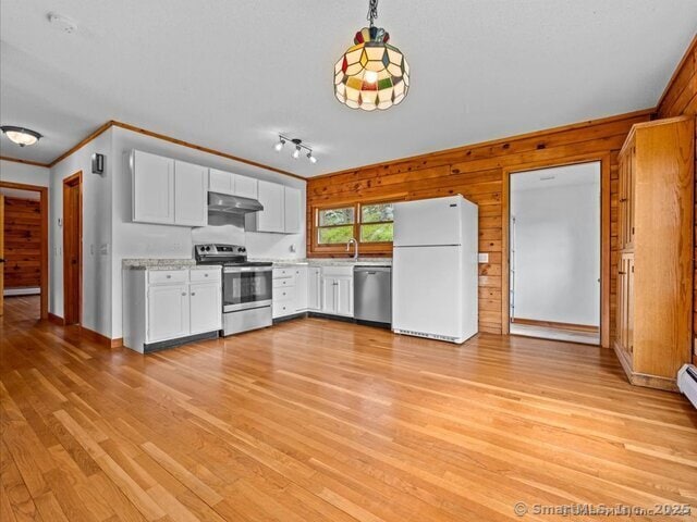 Building Photo - 698 Leetes Island Rd